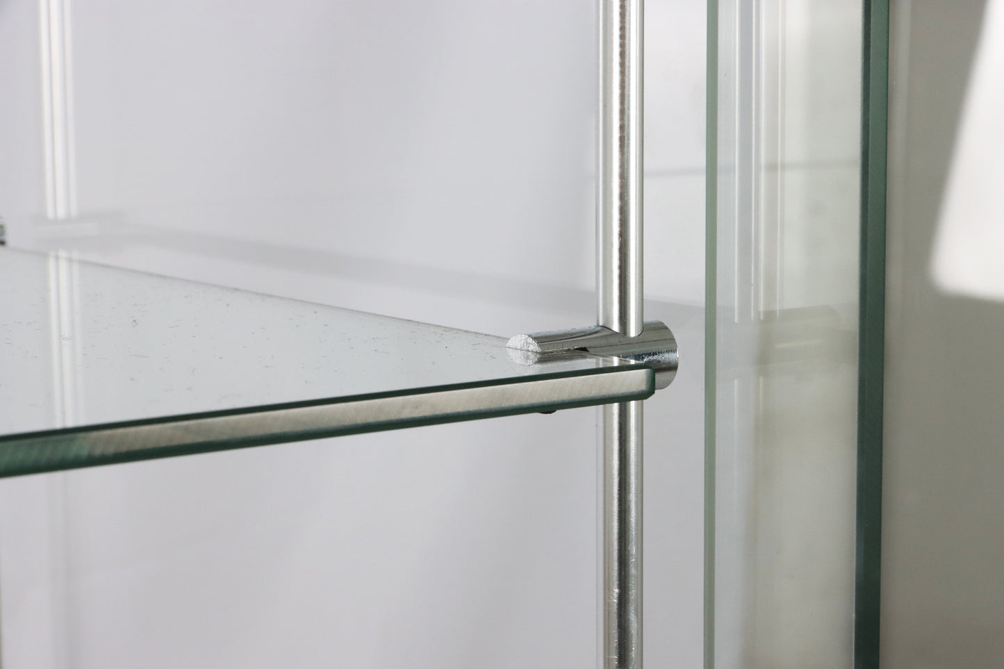 Frameless Upright Cabinet: EC400